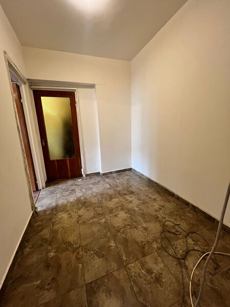 Bucur Obor, metrou la 1 min., 2 camere decomandat,